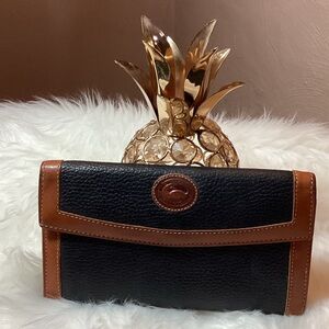 Vintage Dooney and Bourke Black and Brown Checkbook wallet